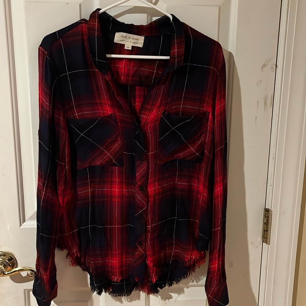 Cloth & Stone Red Plaid Raw Hem Button Up